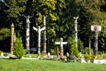 Verschiedene Totem Pools aus ganz British Columbia im Stanley Park.