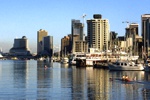Vancouver Waterfront mit Hafen und der perfekte Platz für Seakayaking.