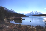 Maligne Lake mit Maligne Lake Boats House.