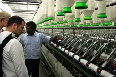 ... zur Spinnmaschine ... ... zur Spinnmaschine ...