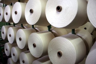 ... zum fertigen Garn. ... zum fertigen Garn.