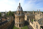 Der Radcliffe Square mit der Radcliffe Camera (Bibliothek).