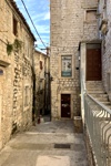 In den Gassen der Altstadt von Šibenik.