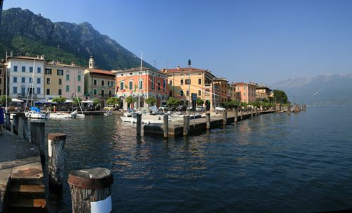 Gargnano mit vielen kleinen versteckten Anlegestellen.