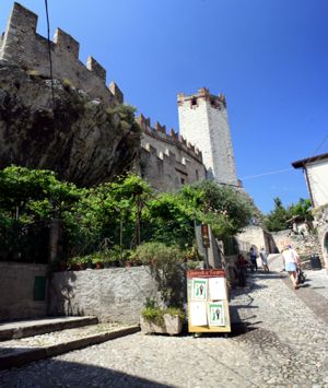 Die berühmte Burg von Malchesine.