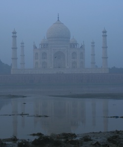 Taj Mahal von Mehtab Bath vor Sonnenaufgang