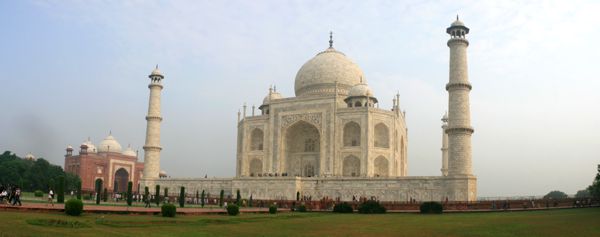 Das Taj Mahal am Vormittag