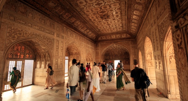 Prachtvolle Empfangshalle im Red Fort
