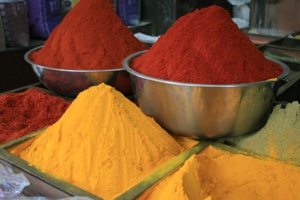 Gewürze in alle Farben, aber alle einfach nur scharf