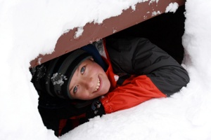 Unter dem Picknicktisch lag kein Schnee.