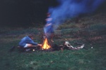 Eines von unzähligen Lagerfeuern am Abend.