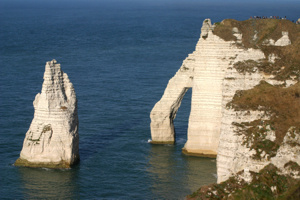 Felsennadeln und -bögen