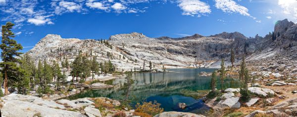 Der Pear Lake am Ende des Lakes Trail ist eine Perle in der Sierra Nevada.