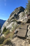 Der gut ausgebaute 400 Meter langen Aufstieg auf den Moro Rock.