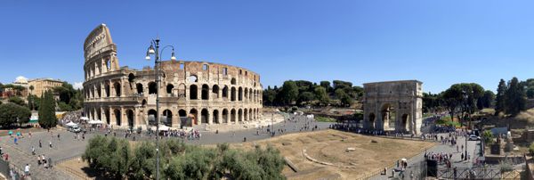 Kolosseum und Triumpfbogen des Konstantin.