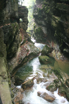 Die enge Taubenlochschlucht bei Biel.