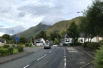 Die "Hauptstraße" von Crainlarich mit dem Ben More (1174 m) im Hintergrund.